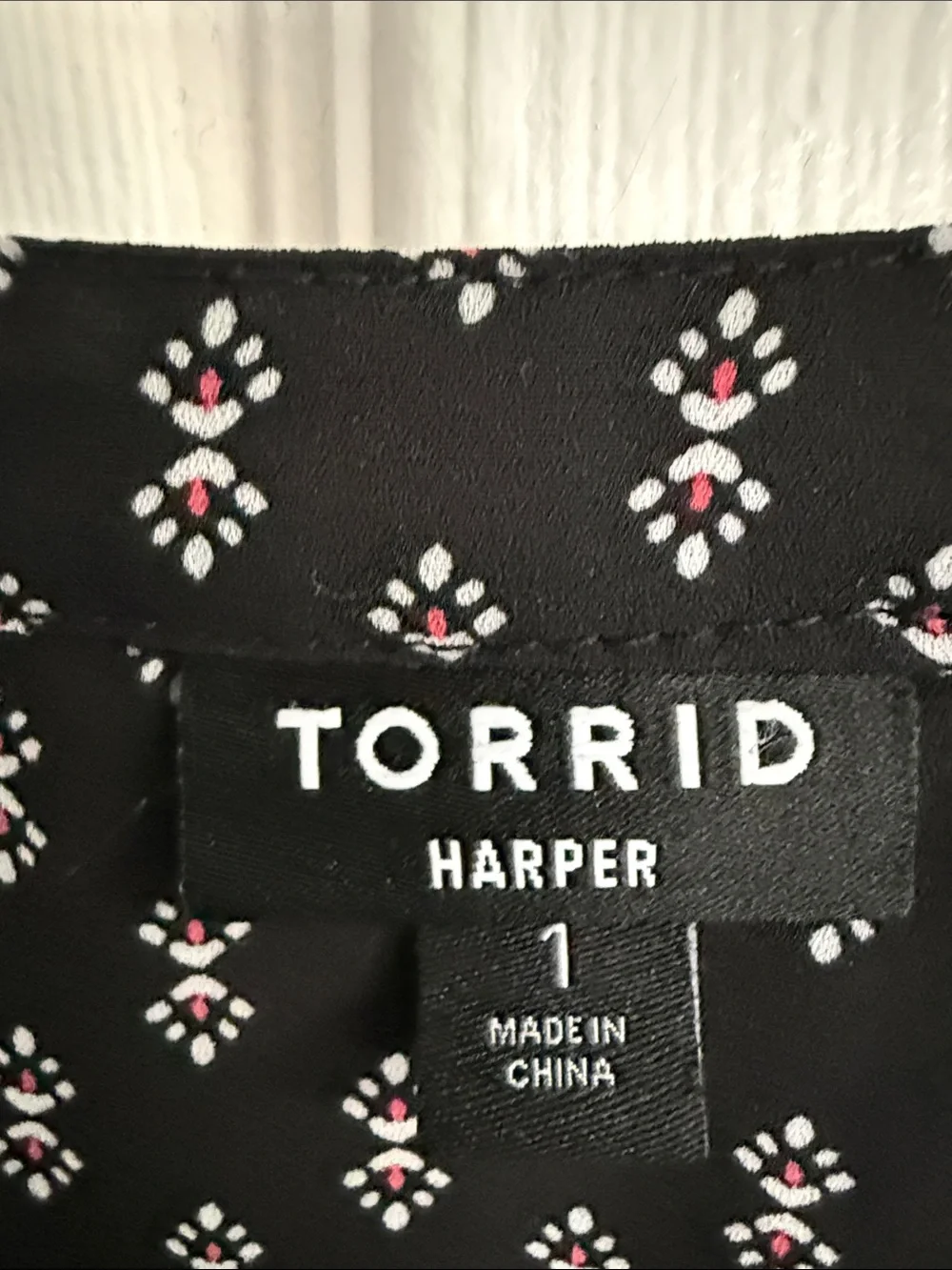 torrid size 1. Black Blouse with White Geometric Print - Picture 2 of 4